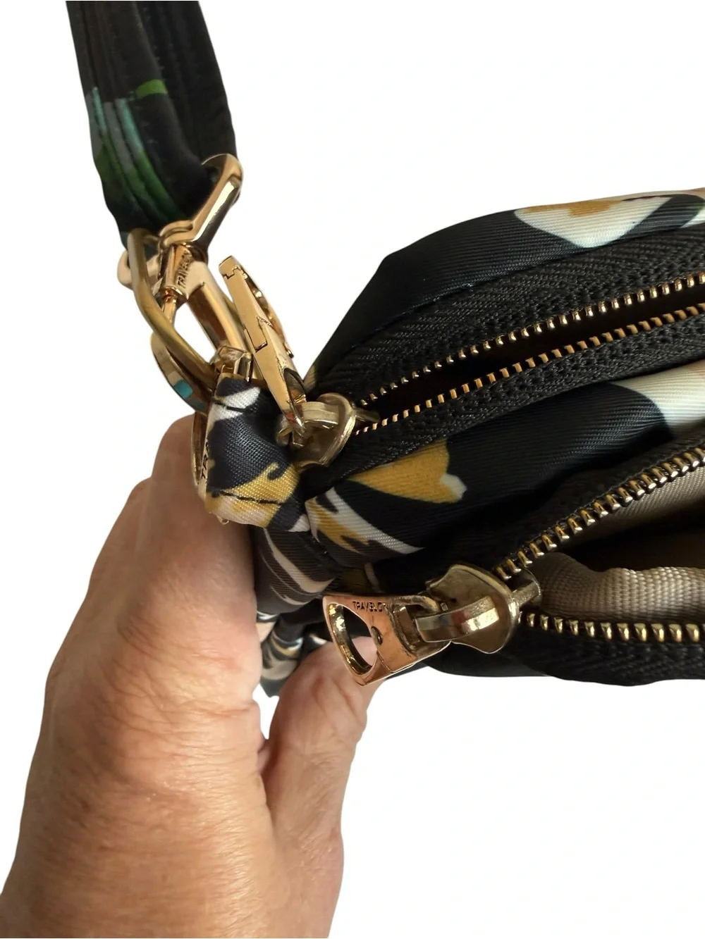 Travelon Addison Black Floral Crossbody